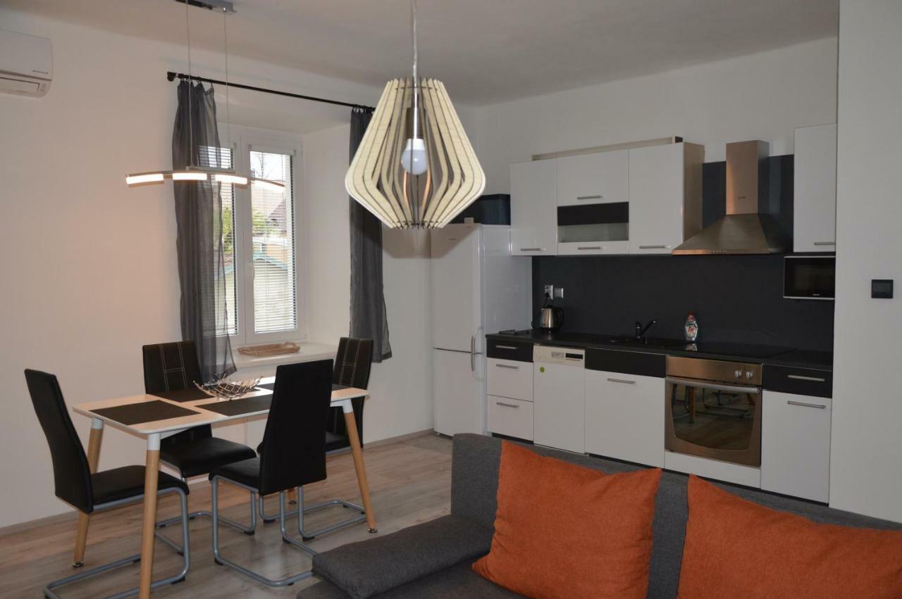 Apartmanovy Byt Třeboň Exterior foto
